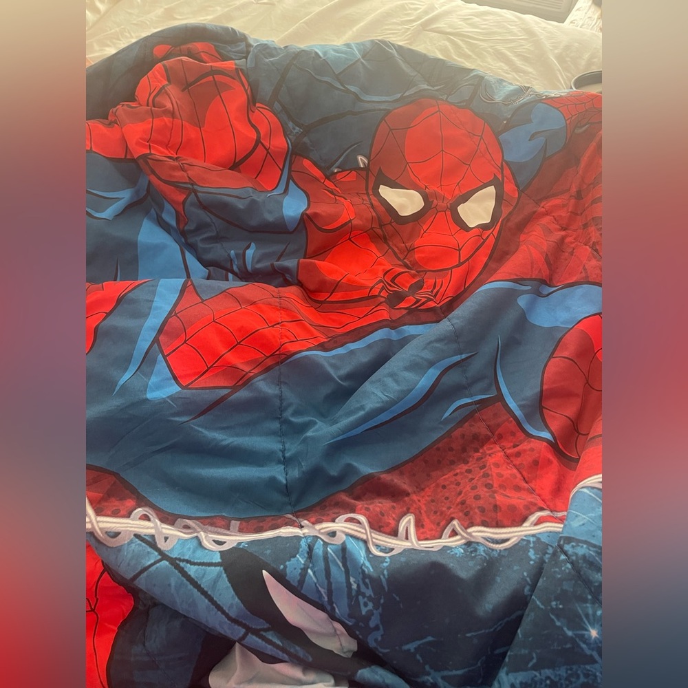 Twin size comforter